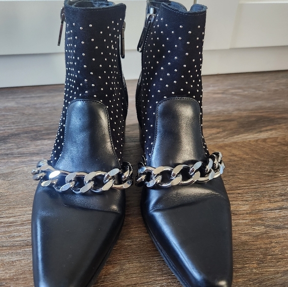 BALMAIN Paris Ella Black Suede short boot chain zippers studs italy 37.5 us 7.5 - Picture 3 of 16